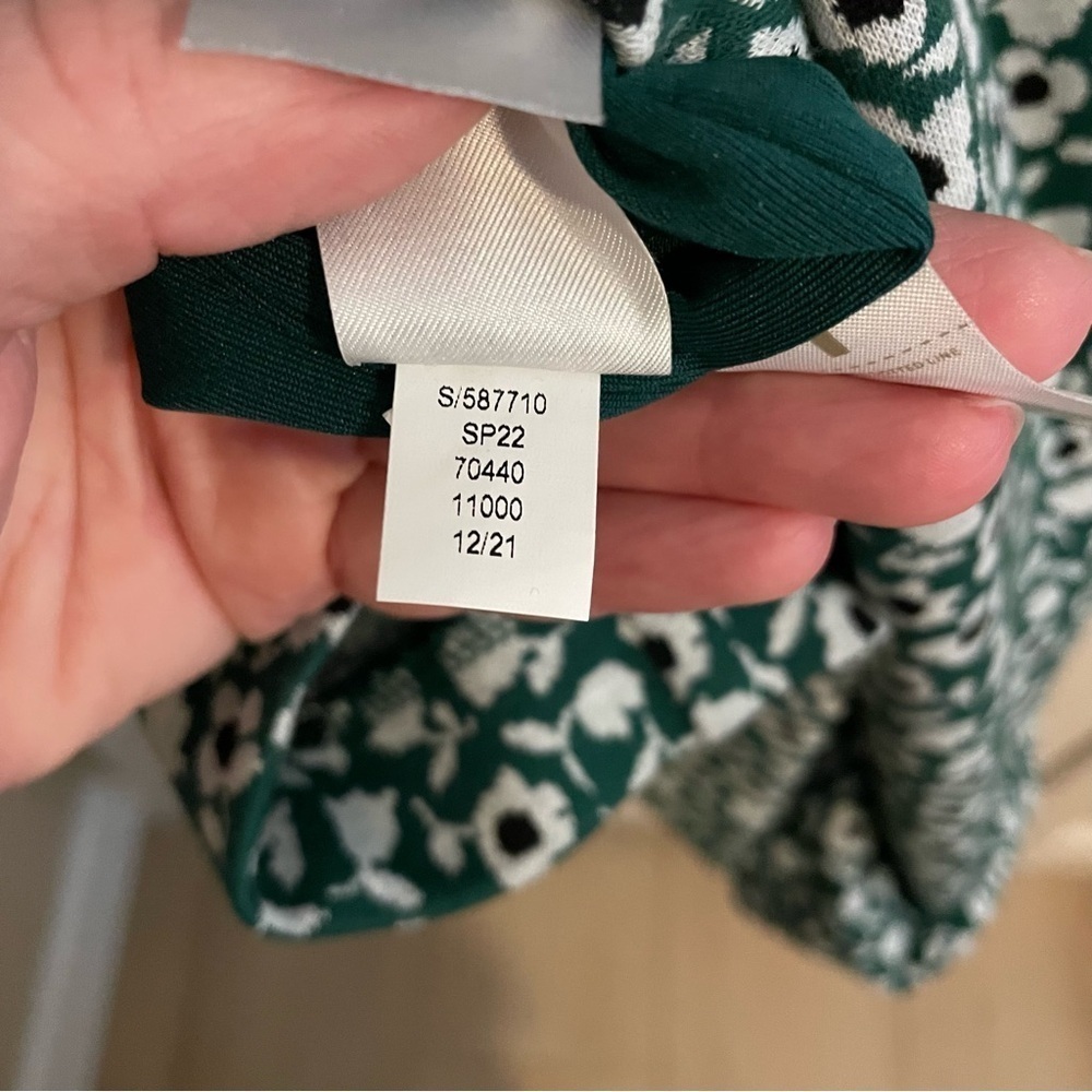 NWT Ann Taylor Floral Puff Sleeve Short Sleeve Shift Dress Green Size 16 - Picture 12 of 12